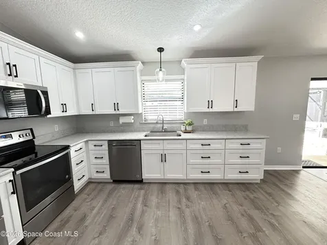 5075 Carter Street Port Saint John FL 32927