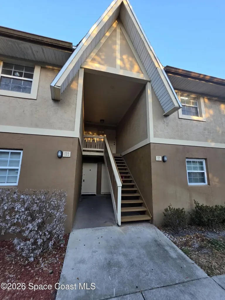 189 Cambridge Lane Melbourne FL 32935