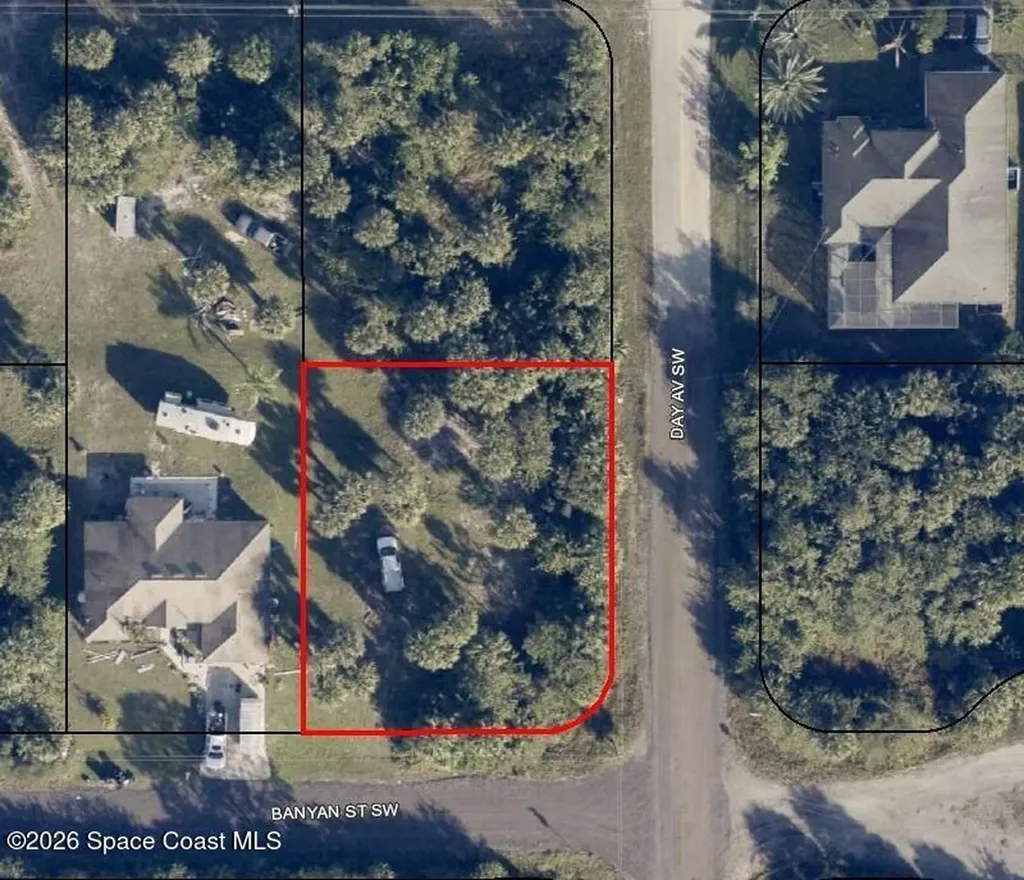 661 Banyan (corner Of Day Ave. Sw) Street SW Palm Bay FL 32908