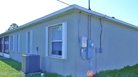 507 Haleybury Street SW Palm Bay FL 32908