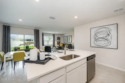 1574 Pace Drive NW Palm Bay FL 32907