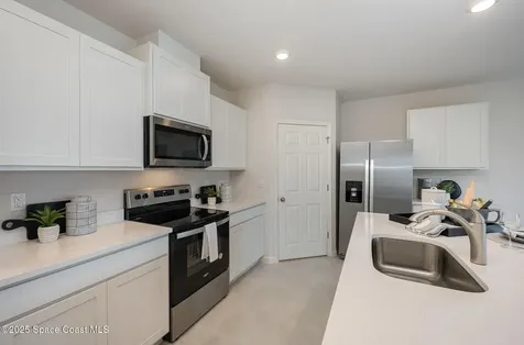 1574 Pace Drive NW Palm Bay FL 32907