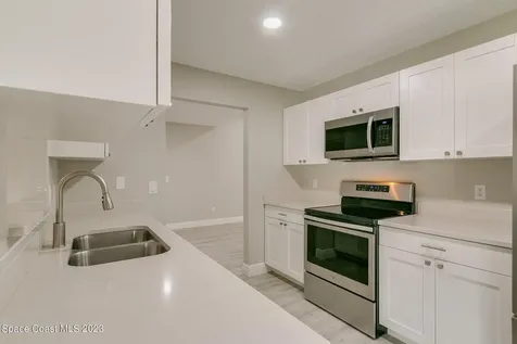 1847 Parrsboro Street NW Palm Bay FL 32907