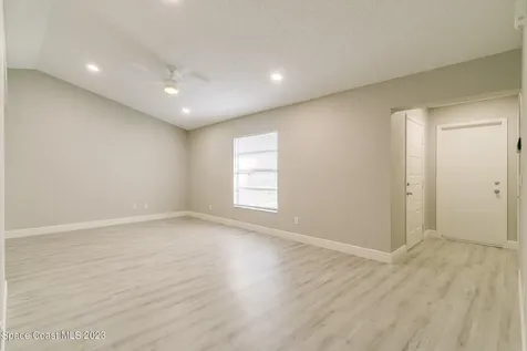 1847 Parrsboro Street NW Palm Bay FL 32907