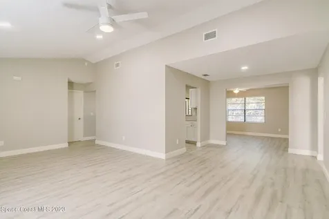 1847 Parrsboro Street NW Palm Bay FL 32907