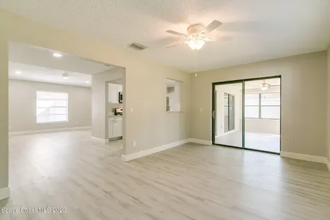 1847 Parrsboro Street NW Palm Bay FL 32907