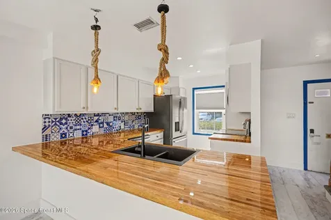 930 S Colonial Court Indian Harbour Beach FL 32937