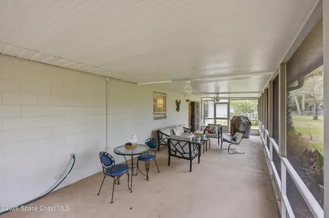 536 Alice Place South Daytona FL 32119