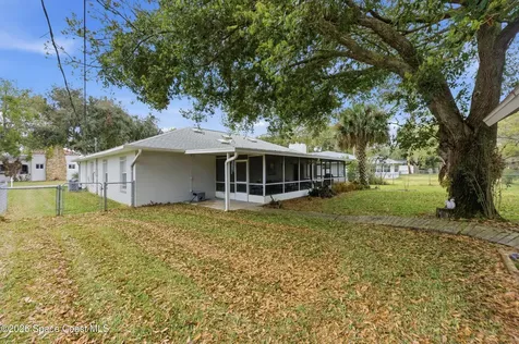 536 Alice Place South Daytona FL 32119