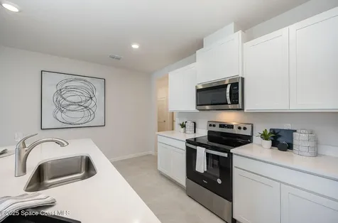 2939 Grant Avenue SE Palm Bay FL 32909