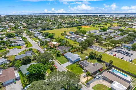 406 Laurel Street Satellite Beach FL 32937
