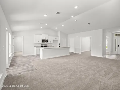 1499 Toy Street SE Palm Bay FL 32909
