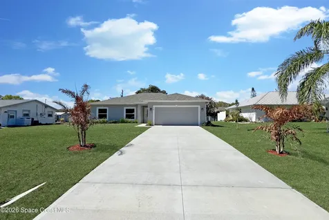 418 Easy Street Sebastian FL 32958