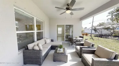 418 Easy Street Sebastian FL 32958