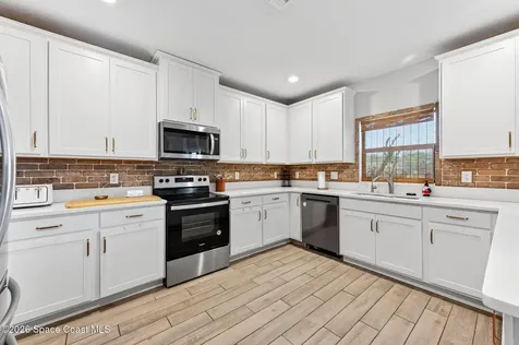 340 Wiregrass Avenue West Melbourne FL 32904