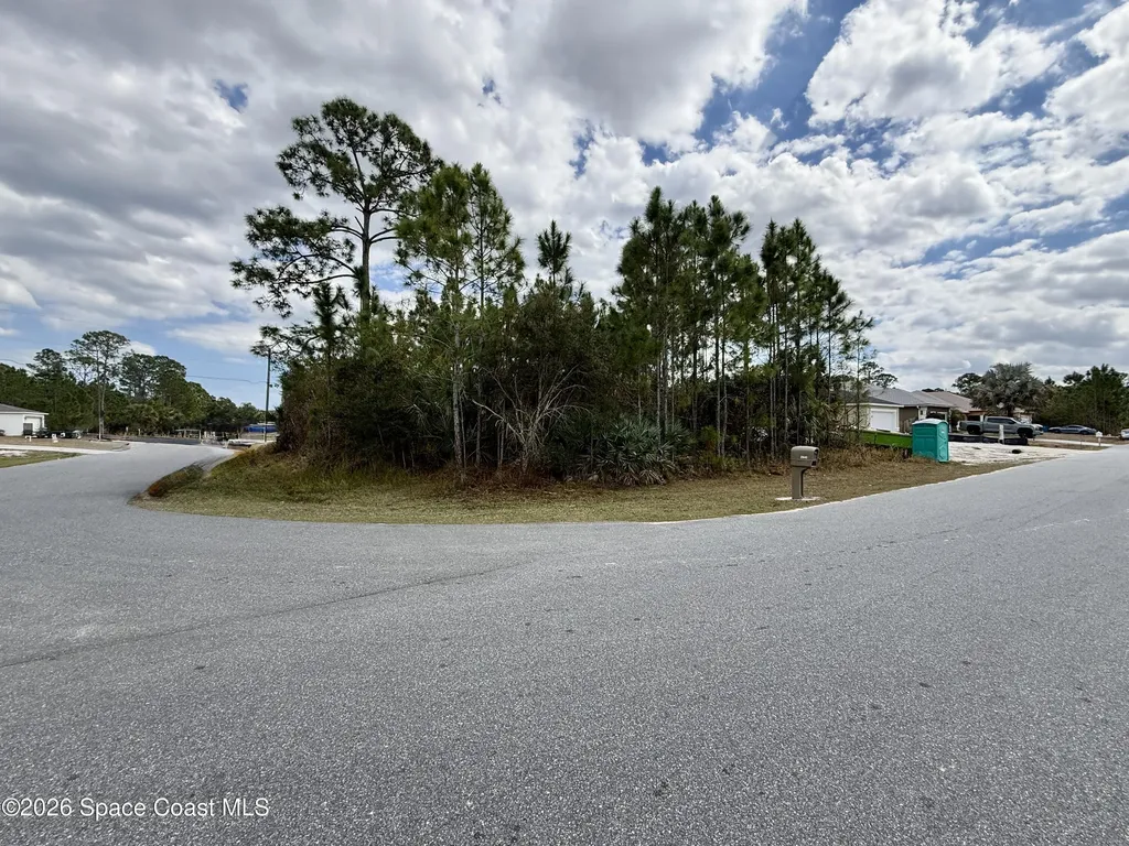 2851 Fountainbleau Avenue SE Palm Bay FL 32909