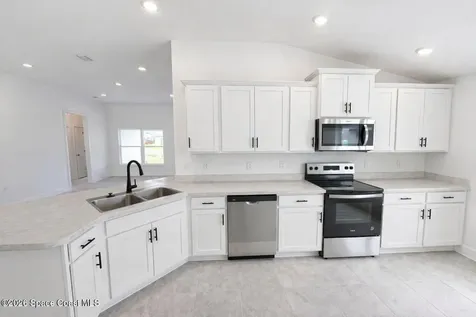 1066 Kylar Drive NW Palm Bay FL 32907