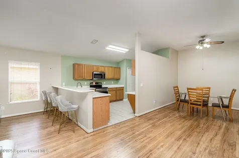 936 Tavernier Circle NE Palm Bay FL 32905
