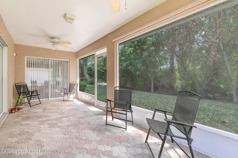 936 Tavernier Circle NE Palm Bay FL 32905