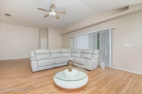 936 Tavernier Circle NE Palm Bay FL 32905