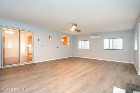 2823 Wright Avenue Melbourne FL 32935