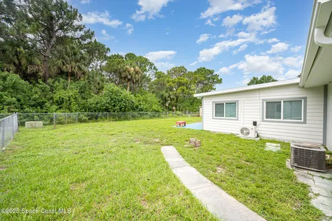 2823 Wright Avenue Melbourne FL 32935