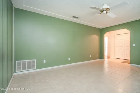 2823 Wright Avenue Melbourne FL 32935