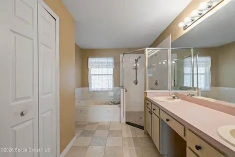 1778 Parrsboro Street NW Palm Bay FL 32907