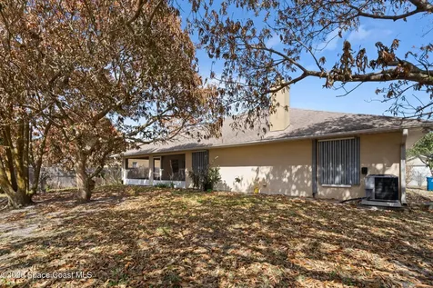 1778 Parrsboro Street NW Palm Bay FL 32907