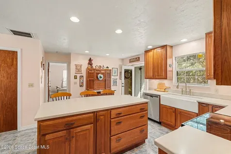 280 Naylor Street NE Palm Bay FL 32907