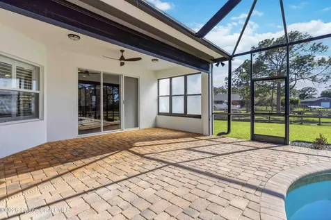 6920 Hacienda Drive Grant FL 32949