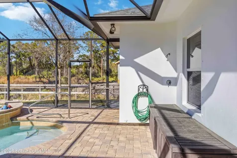 6920 Hacienda Drive Grant FL 32949