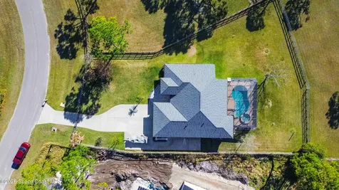 6920 Hacienda Drive Grant FL 32949