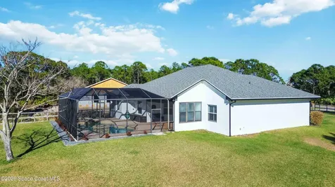 6920 Hacienda Drive Grant FL 32949