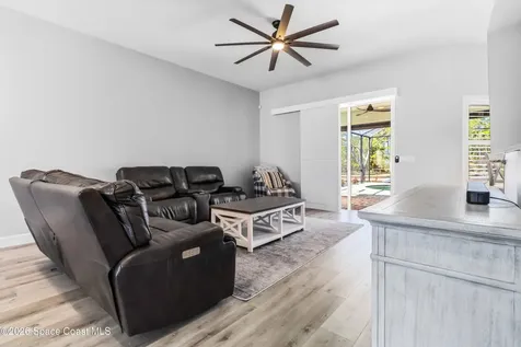 6920 Hacienda Drive Grant FL 32949