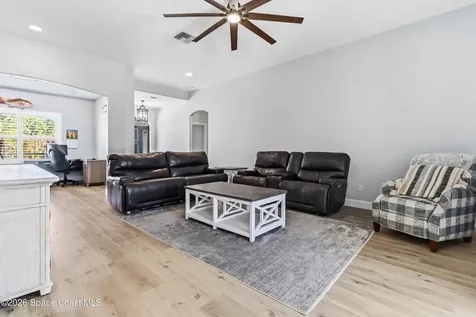 6920 Hacienda Drive Grant FL 32949