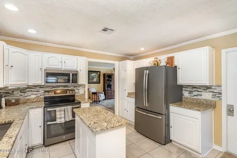 1069 Fairlawn Drive Rockledge FL 32955