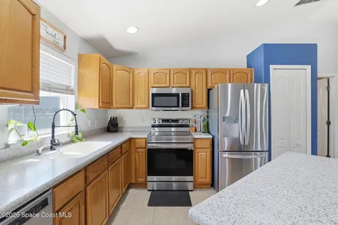 1120 Savannah Street SE Palm Bay FL 32909