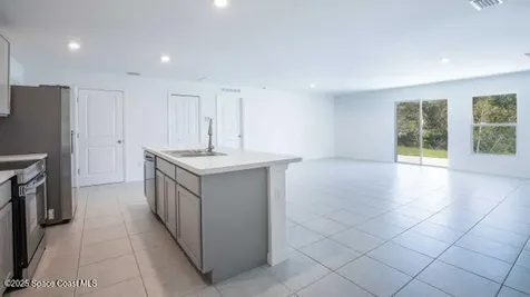 1329 Biarritz Street NW Palm Bay FL 32907