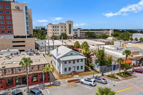814 E New Haven Avenue Melbourne FL 32901