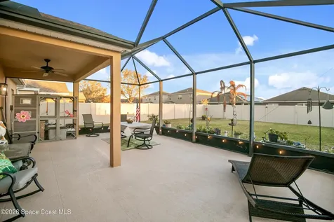 189 Wishing Well Circle SW Palm Bay FL 32908