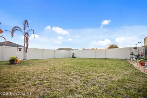 189 Wishing Well Circle SW Palm Bay FL 32908