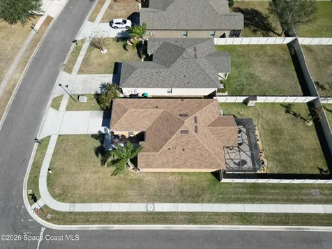 189 Wishing Well Circle SW Palm Bay FL 32908