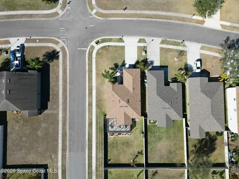 189 Wishing Well Circle SW Palm Bay FL 32908