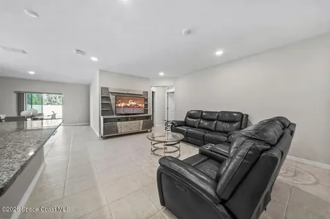 395 Sherman Street SE Palm Bay FL 32909