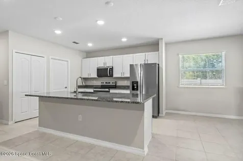 395 Sherman Street SE Palm Bay FL 32909