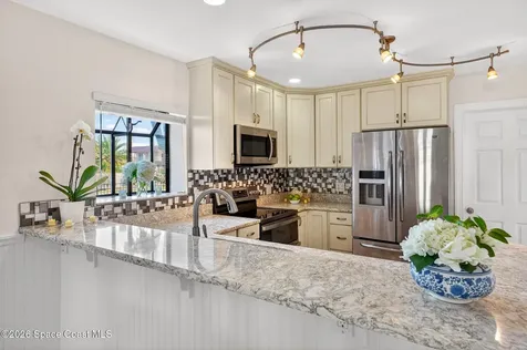 526 Jefferson Avenue Cape Canaveral FL 32920