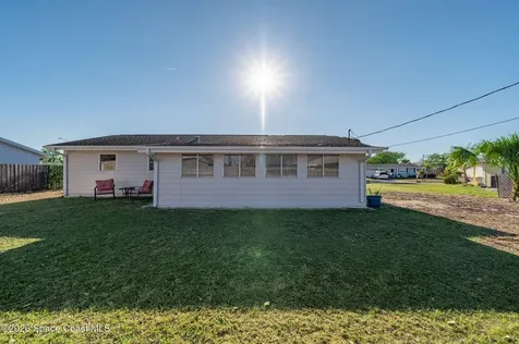 995 Eyerly Lane NE Palm Bay FL 32905
