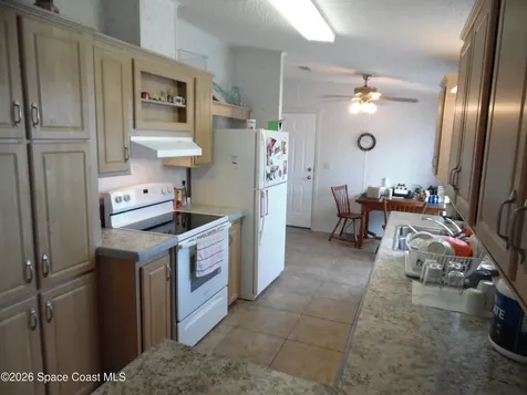 839 Wren Circle Barefoot Bay FL 32976