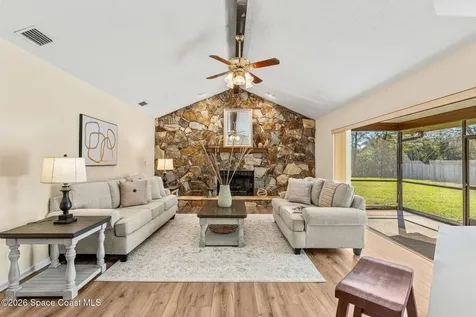 2213 Woodlawn Circle Melbourne FL 32934